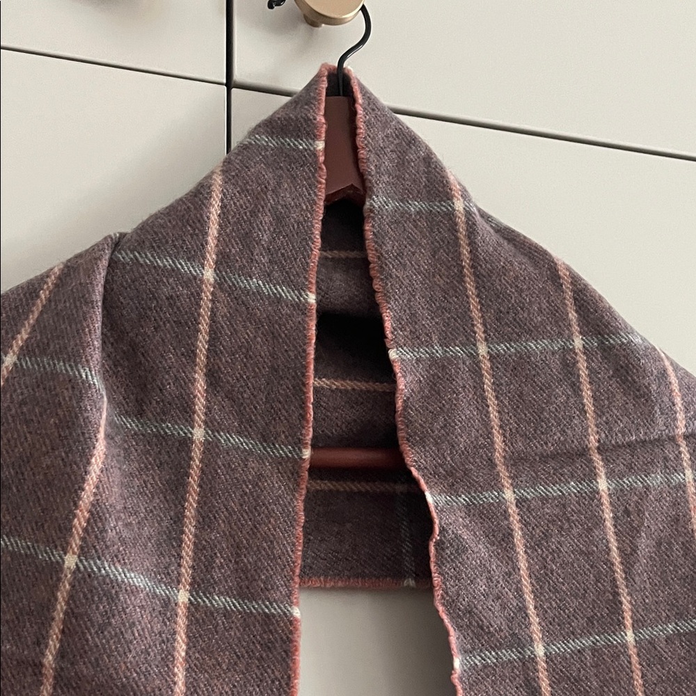 Cotswold Wool Elegant Checkered Scarf in Burgundy and Gray - Picture 4 of 5